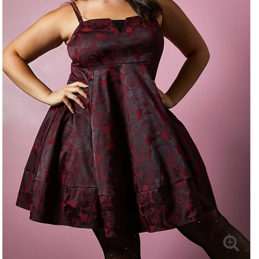 🆕BETSEY JOHNSON FLORAL JACQUARD BABYDOLL DRESS